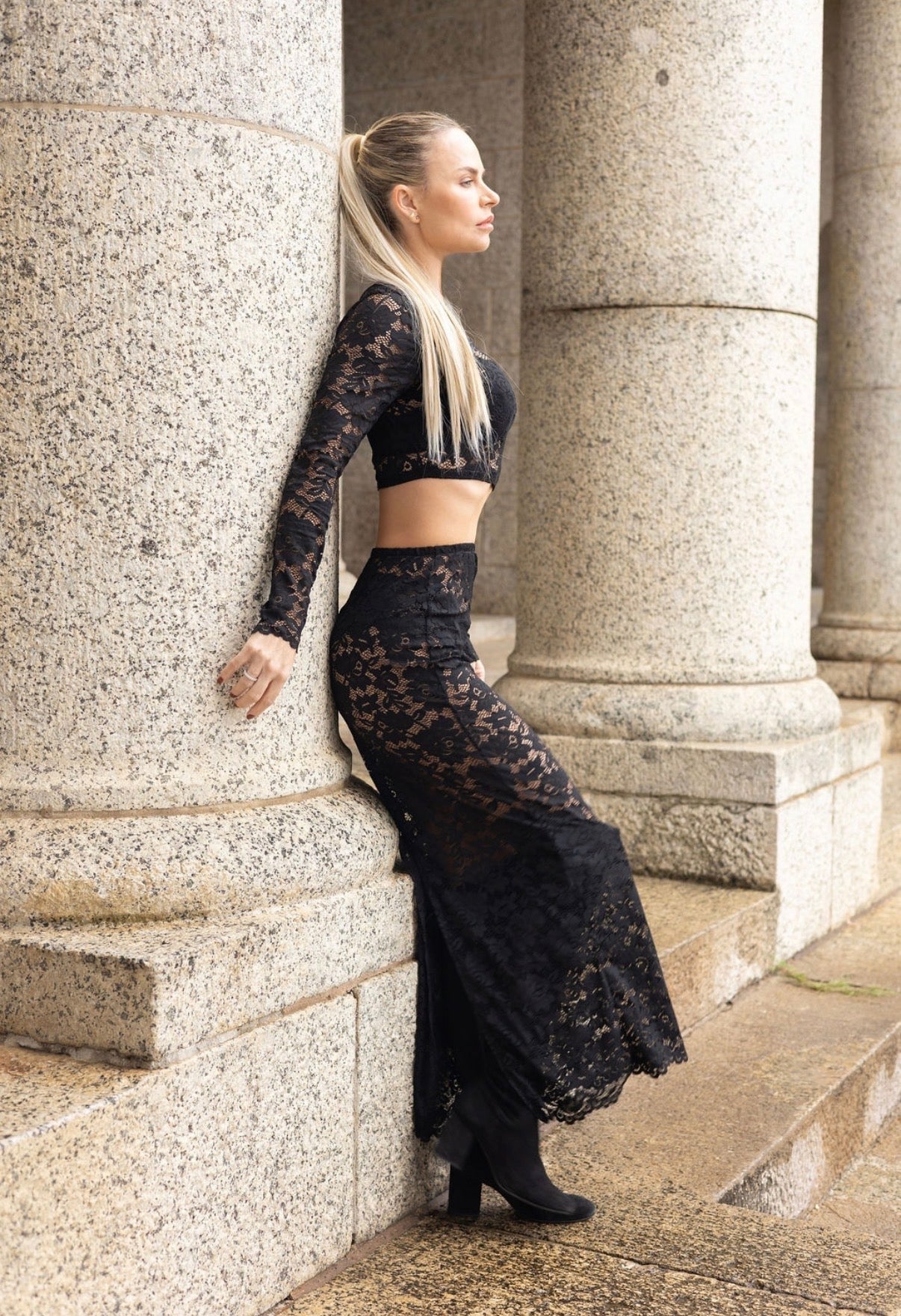 Carmen Black Lace Set